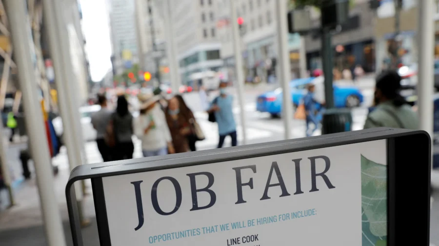 ADP Reports Private Sector Payroll up 152,000 Jobs in May, Lower Than Expected