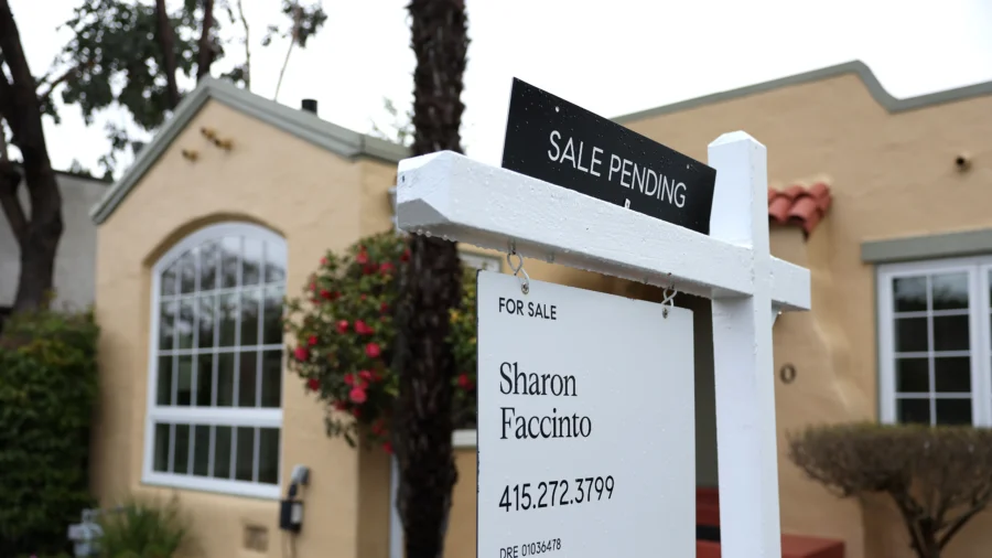 Existing Home Sales Dip 15 Percent Yearly to Lowest Level Since 2010