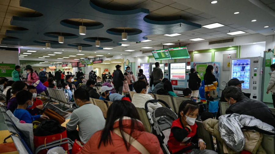 EXCLUSIVE: CCP Insider Says Xi Jinping Ordering Officials to Downplay Outbreak Reports