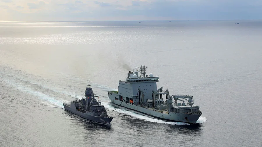 Australian Warship Sails Through Taiwan Strait