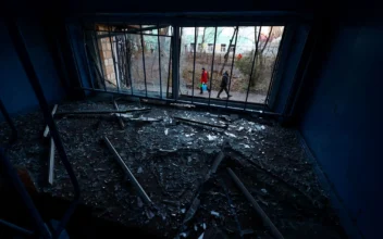 5 Wounded in Kyiv by Largest Drone Attack yet on Ukraine: Officials