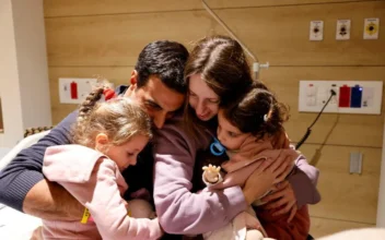 Families Reunite During Temporary Ceasefire