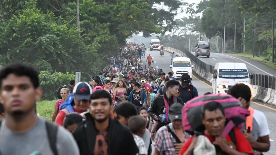 Risk of Hamas Terrorists Crossing Southern Border 'Very High': Former Chief of Border Patrol