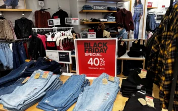 More US Retailers Adopt ‘Keep It’ Returns Policies to Shelter Profits in Holiday Surge