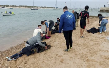 4 Migrants Who Were Pushed Out of Boat Die Just Yards From Spain’s Southern Coast