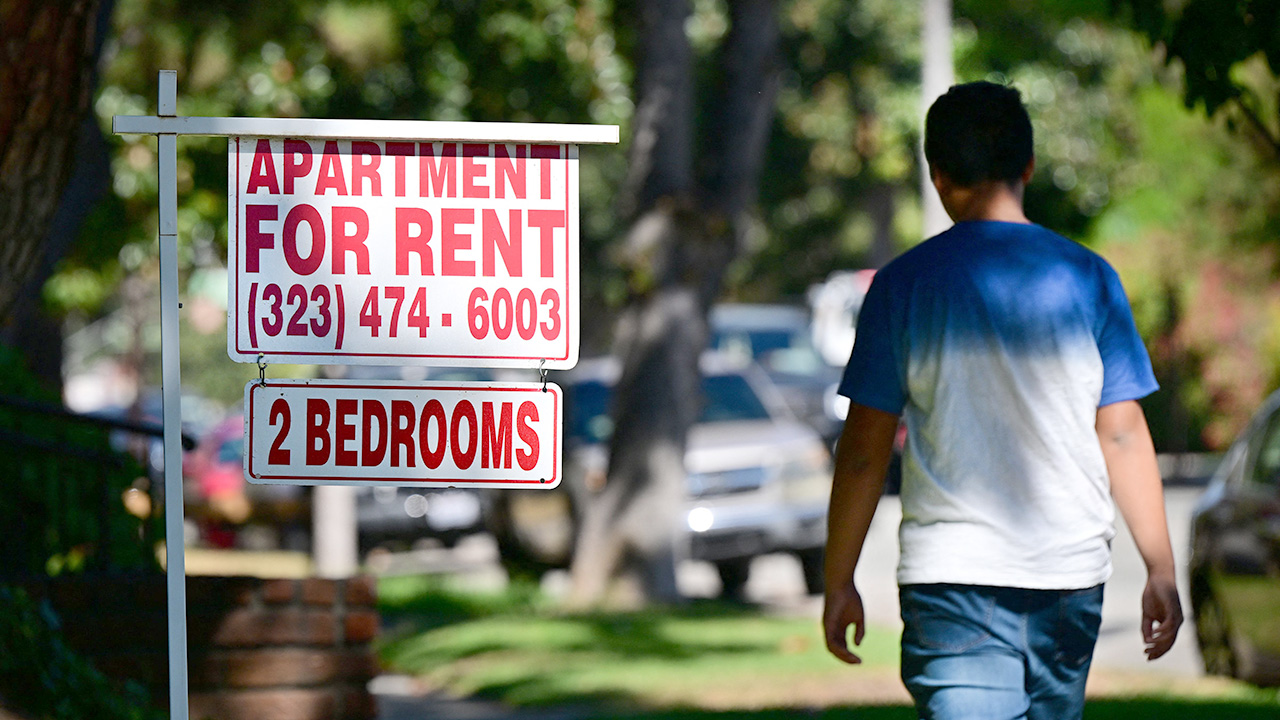 New Law Mandates Police Permits For Los Angeles Airbnb Hosts NTD