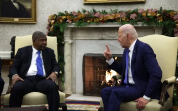 Biden Hosts Angola Leader to Boost Ties