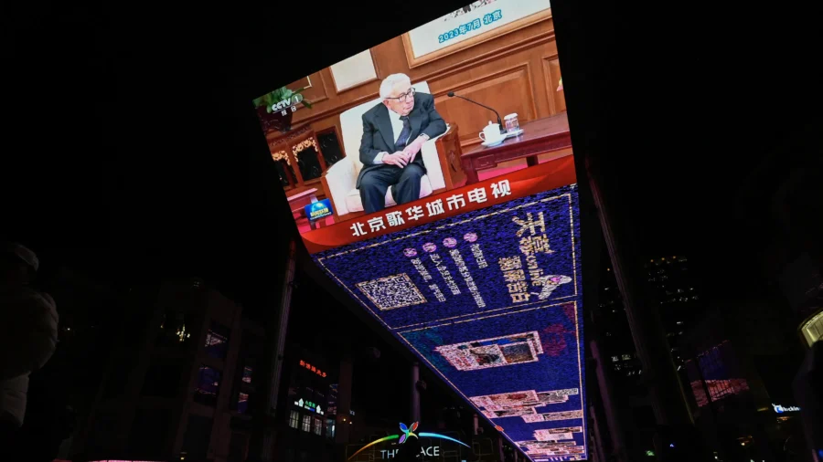 Henry Kissinger's Worst Legacy Is Convincing Political and Corporate Establishment to Build Relations With CCP: Gen. Robert Spalding