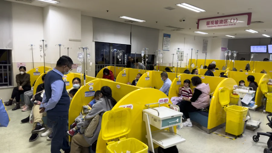 Residents Report Overcrowded Crematoriums and Empty Neighborhoods in China