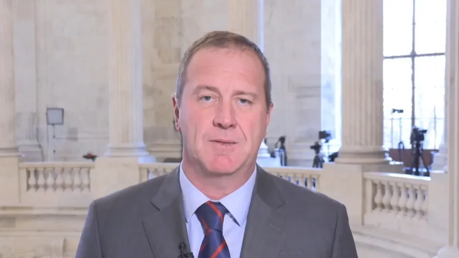 ‘It’s Kind of a Mess’: Biden Ukraine Bill Predestined for Failure, Says Sen. Schmitt