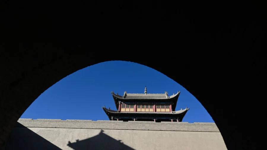 China Pushes 'Visa-Free' Tourism to Europe Amid Outbreak, Sparking Public Health Concerns