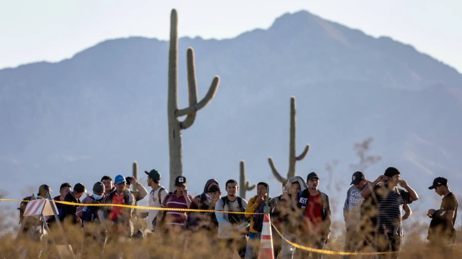 Catch-Release is the 'Number 1 Factor' In Illegal Immigrant Surge: Border Security Expert