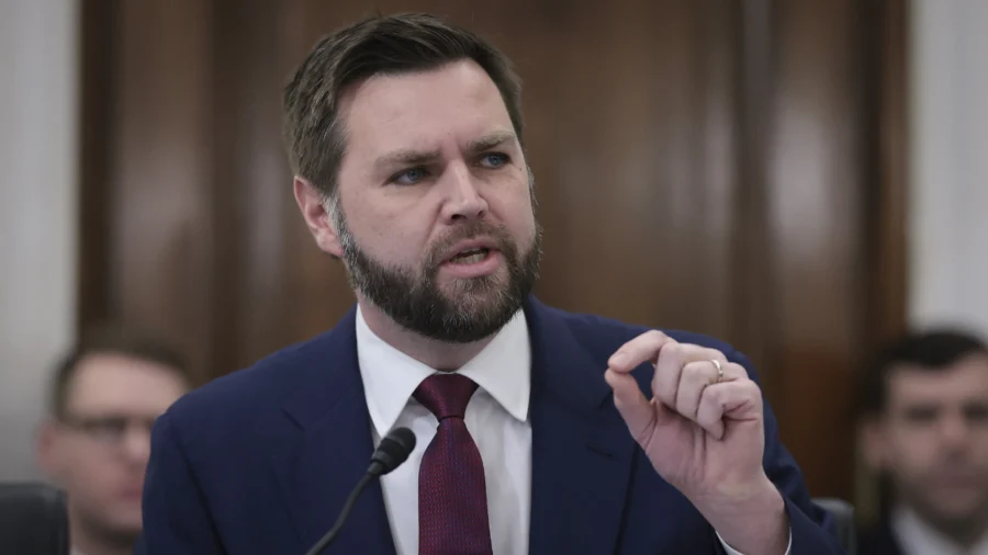 US Needs to Accept Ukraine Will ‘Cede Some Territory’ to Russia, JD Vance Says