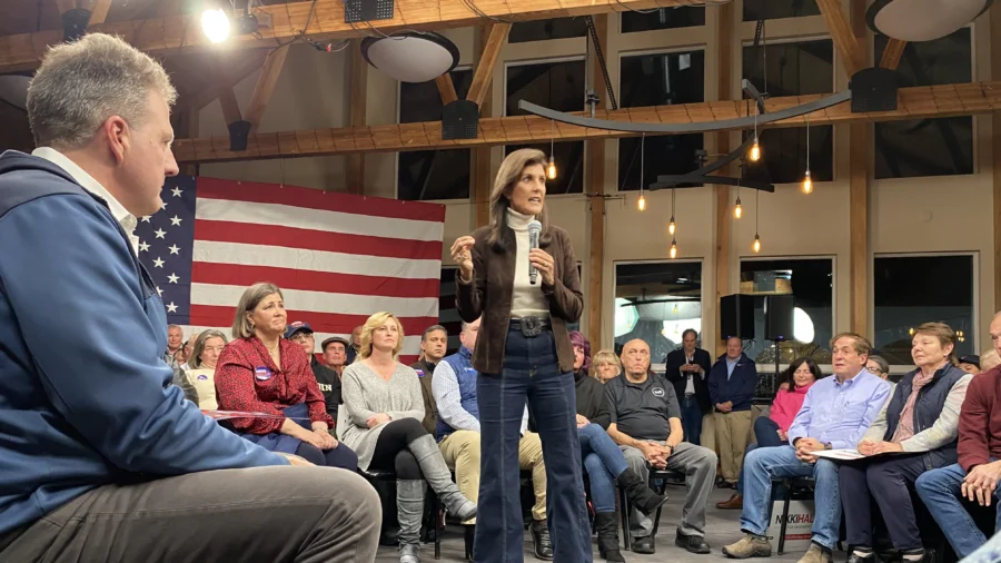 Haley Lands Key Endorsement From New Hampshire Gov. Chris Sununu