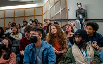 Student Debates: Alternative Platforms May Help Protect Free Speech