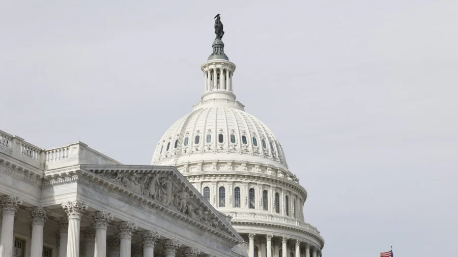 'I'm Not Optimistic' on Congress Reaching Ukraine, Border Deal: Expert