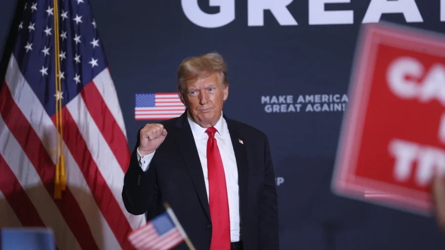 Case Pause May Prove Trump’s Chance at Immunity: Former Prosecutor