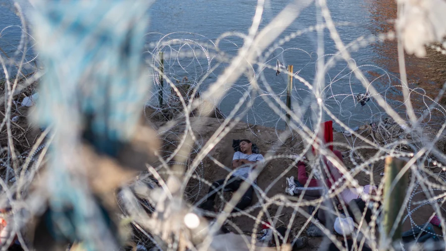 Court Blocks Biden’s Plan to Remove Texas Border Razor Wire