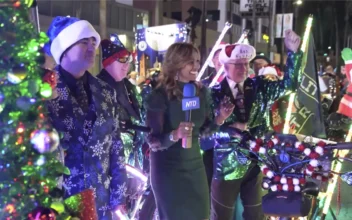 Hollywood Christmas Parade Spectacle: Right on Ruby! Brings Festive Joy to Your Screens