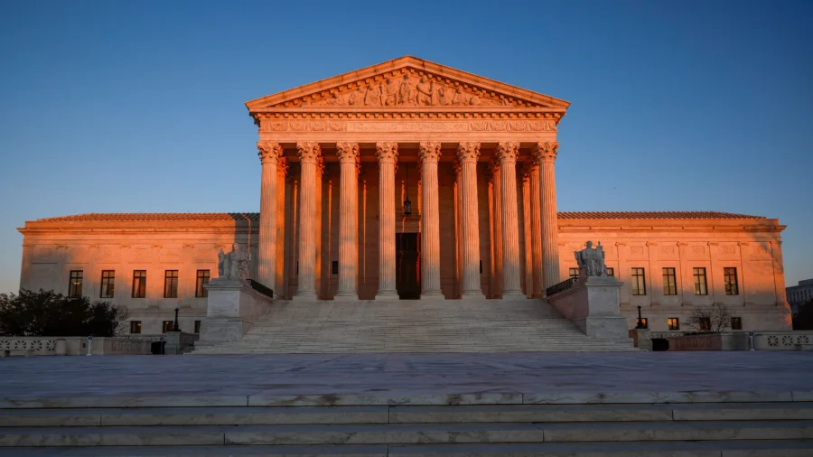 Balancing AI Concerns and Government Regulations: SCOTUS to Hear Opening Arguments