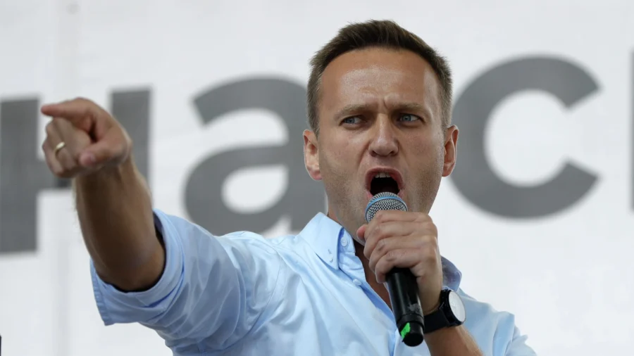 Imprisoned Russian Opposition Leader Navalny Transferred to Penal Colony Near Arctic Circle