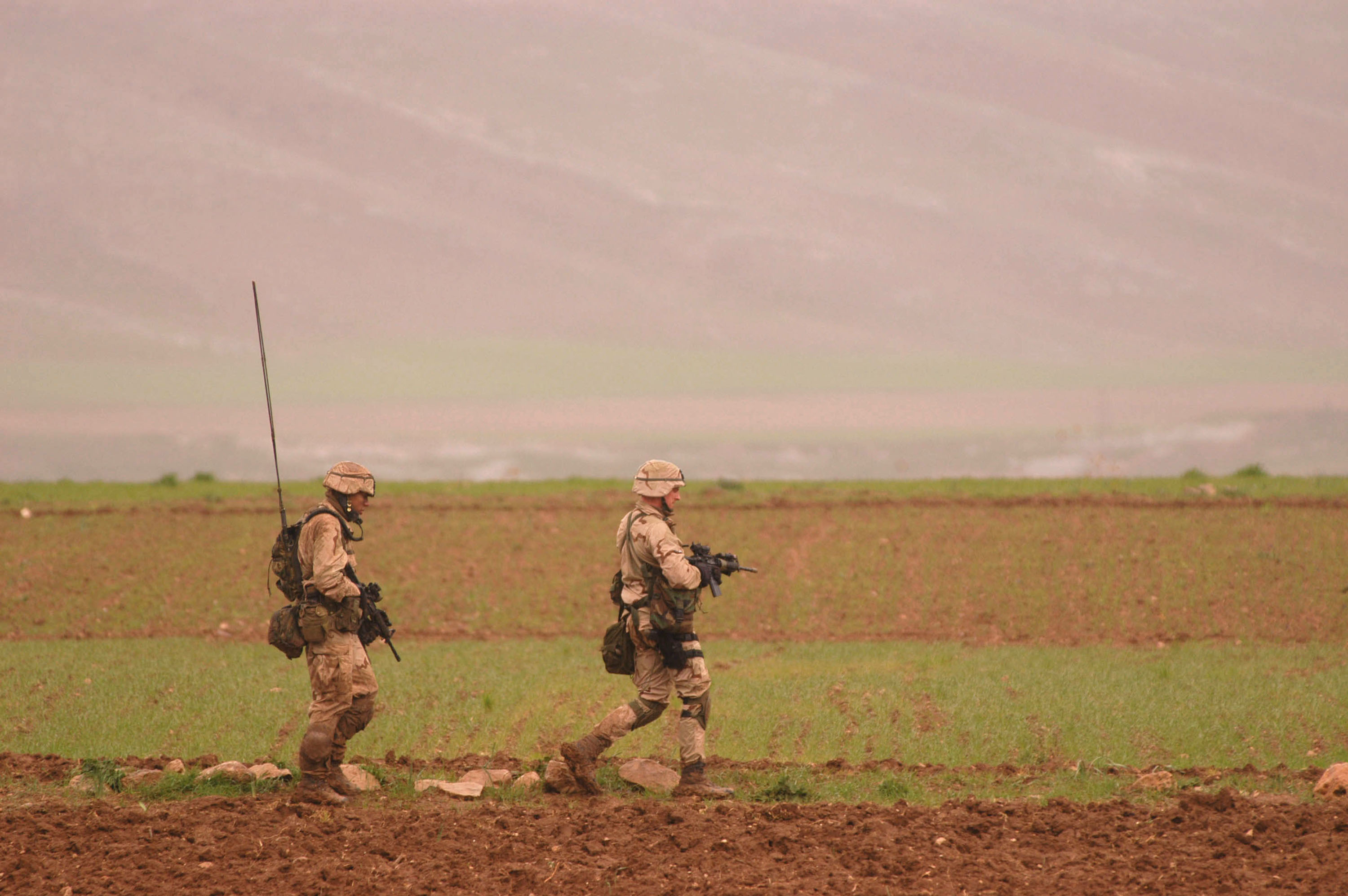 US Strikes Back in Iraq After 3 Troops Injured in Multiple Attacks | NTD
