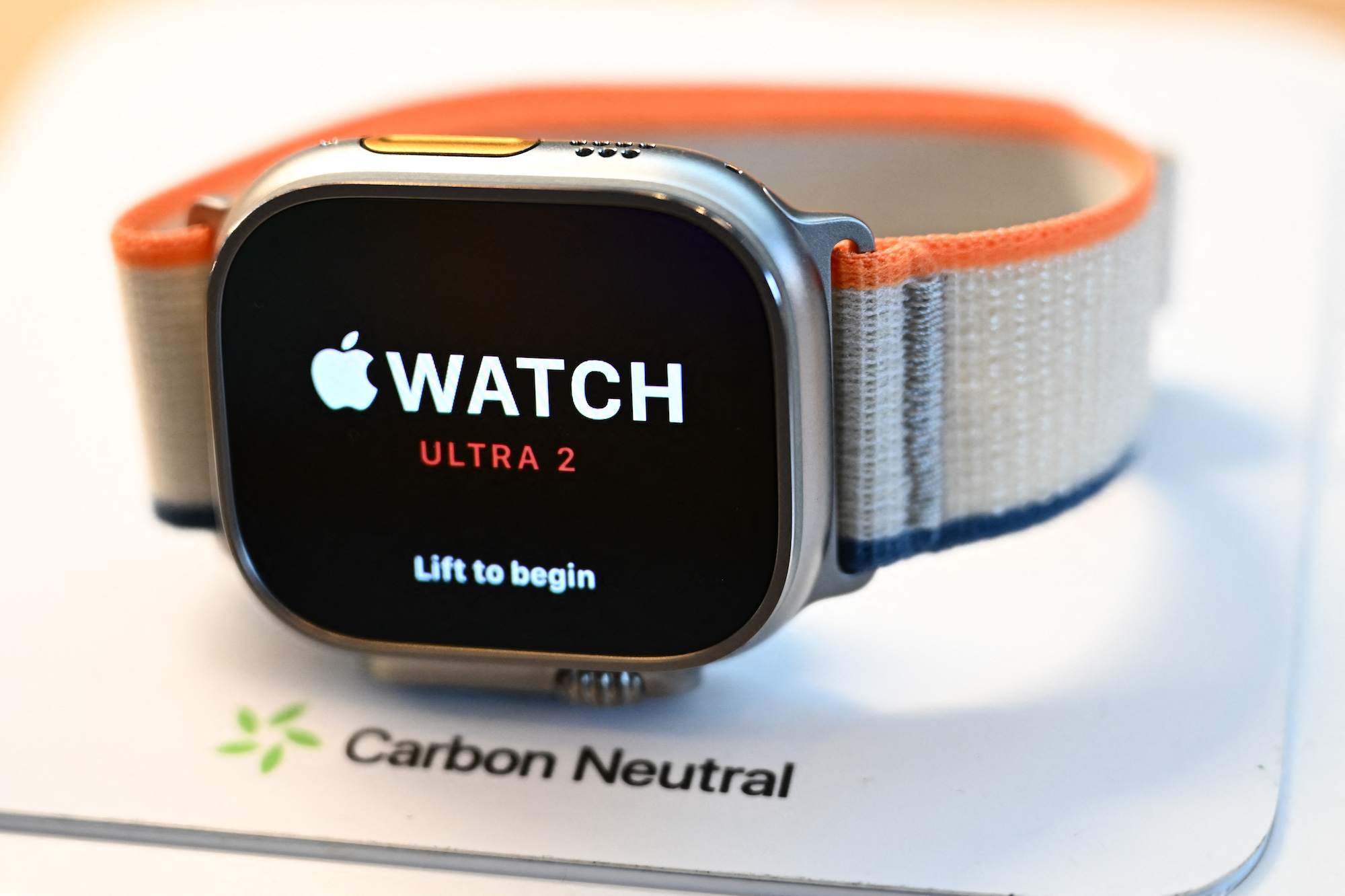 Apple Watch 9 and Ultra 2 sales resume as court pauses ban