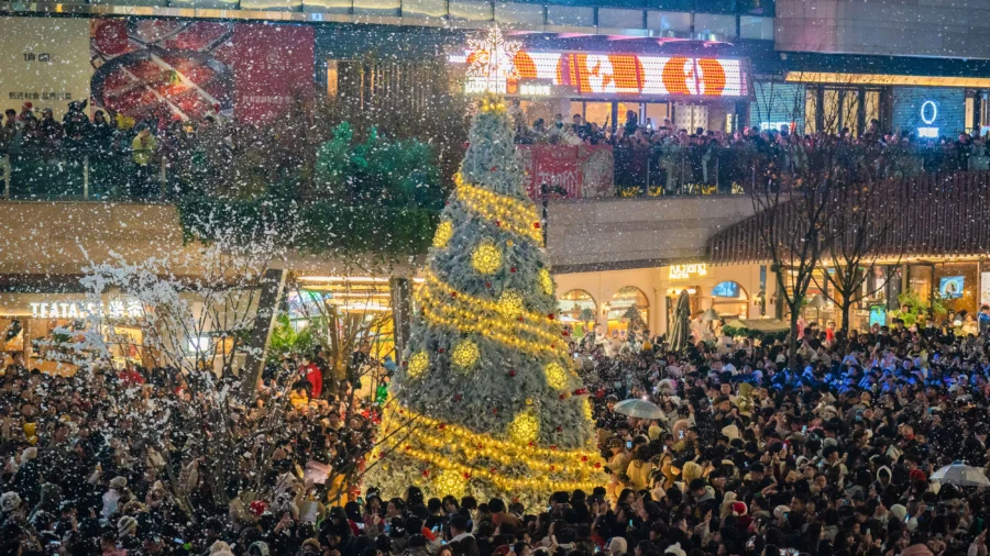 Beijing Clamps Down on Christmas Celebrations
