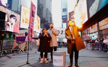 ‘Good Riddance Day’ Comes to Times Square Again