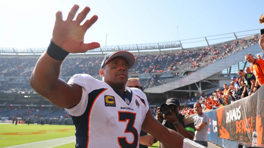 Broncos, Giants Bench Starting Quarterbacks