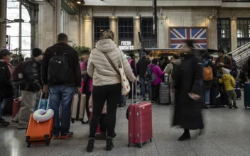 Eurostar Cancels Trains Due to Flooding, Stranding Hundreds of Travelers in Paris and London