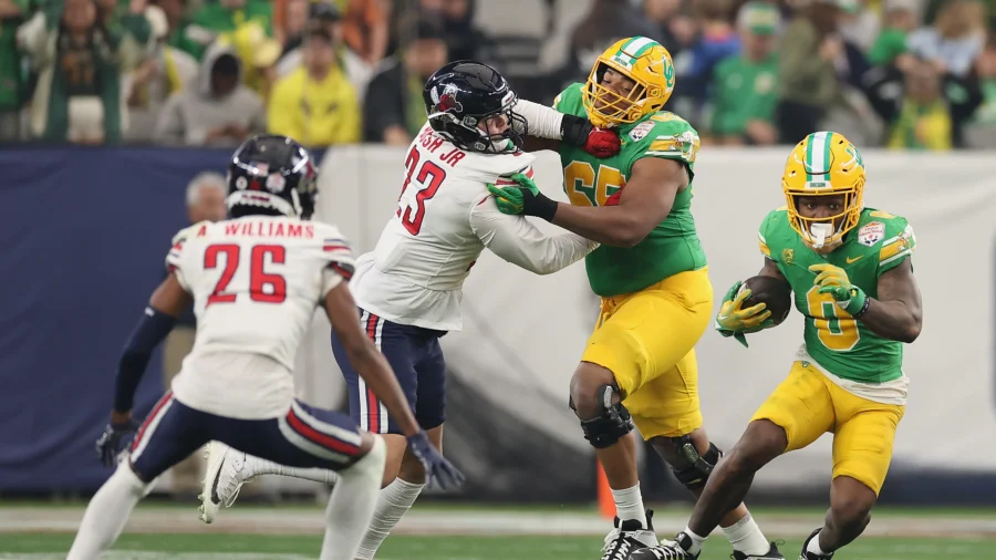 Oregon Beats Liberty in Fiesta Bowl Blowout