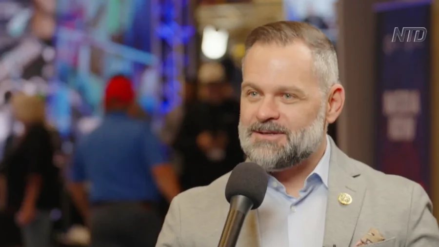 Veteran Congressman Calls Spy Section in Defense Bill Hypocrisy, Won't Approve Ukraine Aid, Calls for 'De-Coupling' From 'Adversary China'