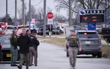 One Dead in Shooting at Iowa High School: Police