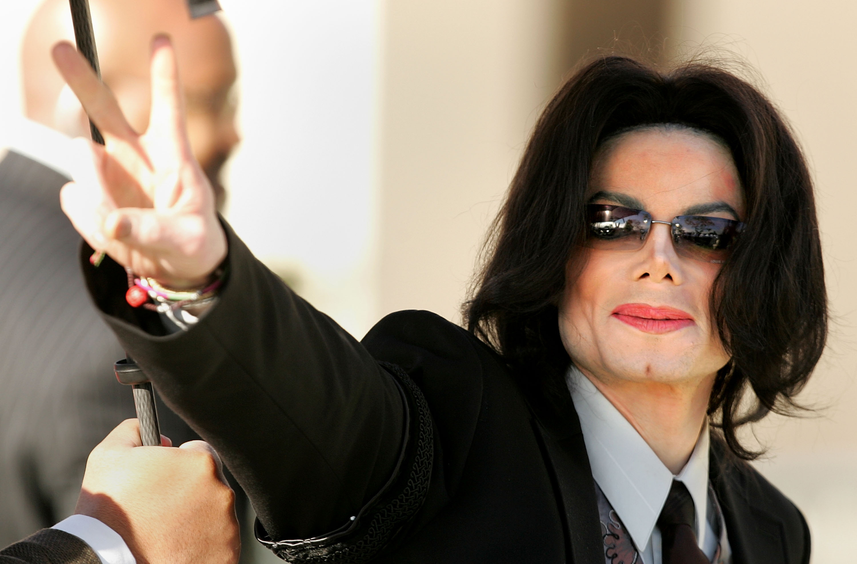 Michael Jackson Named in New Jeffrey Epstein Court Documents NTD