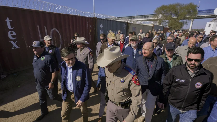 Washington Fights Over Illegal Immigration Crisis