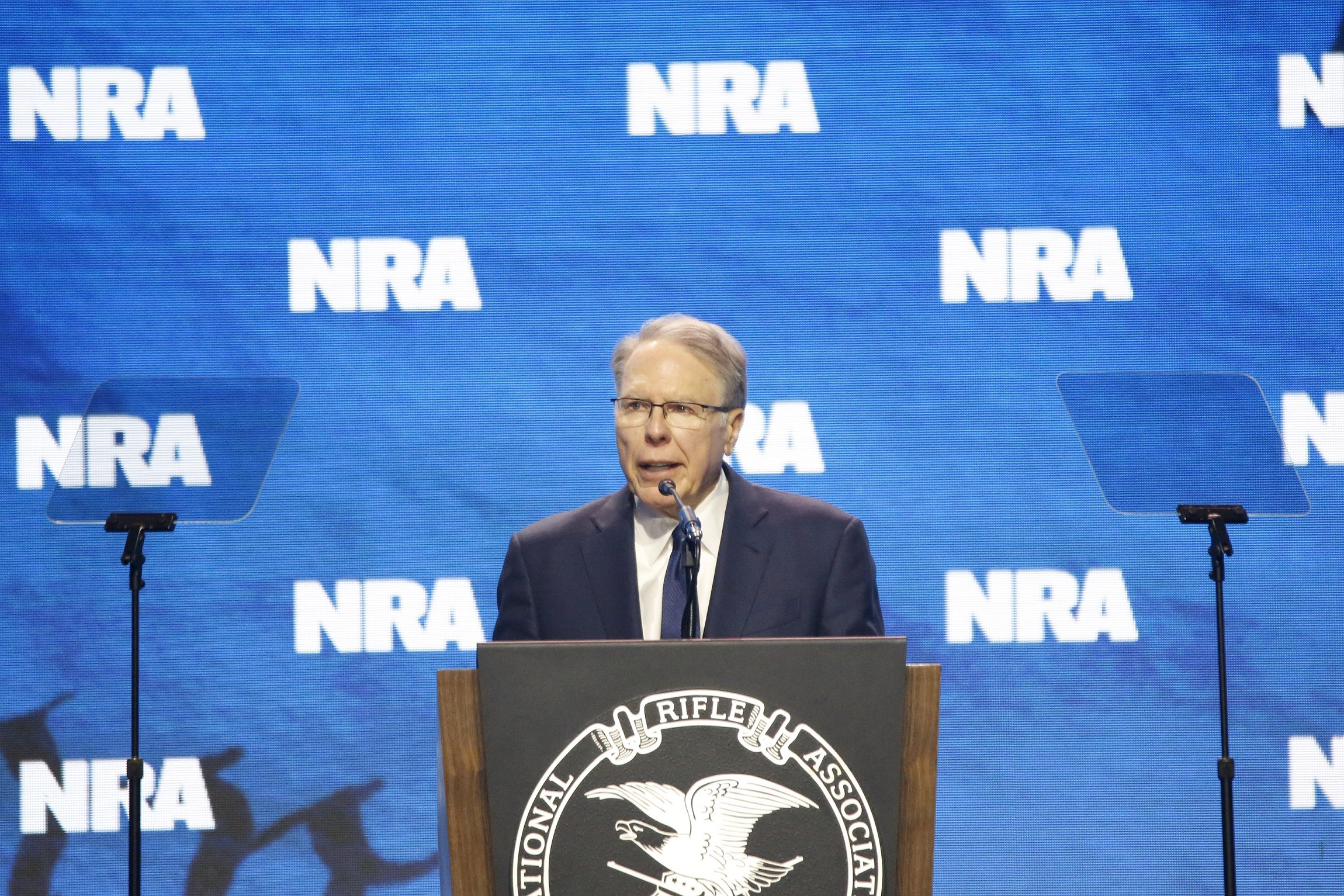 NRA Head Wayne LaPierre Resigns | NTD