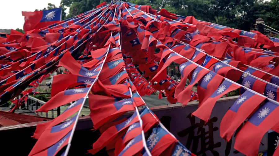 Chinese Regime Definitely Wants Parties Other Than DPP in Power in Taiwan: Analyst