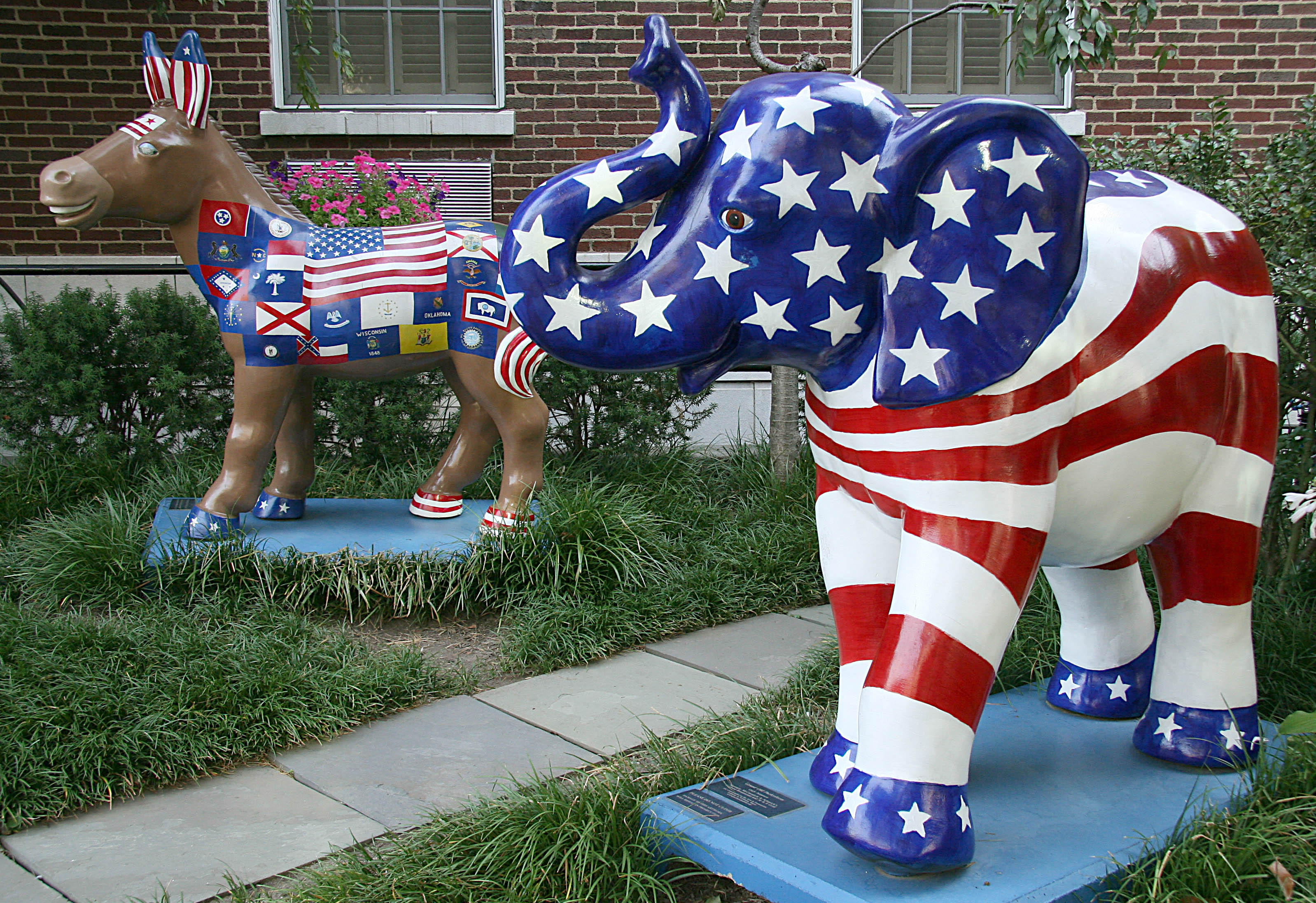 Blue Collar Democrats Switching to Republican in ‘Deep Purple ...