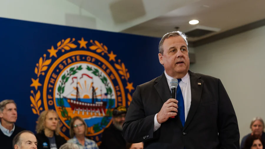 Chris Christie Drops Out of Presidential Race