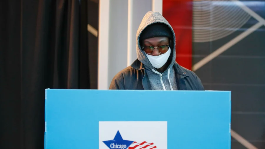 '25 Lies' Discusses Democrats' Control of Black Communities; Younger Generation Waking Up, Rebelling Against Democrat Party