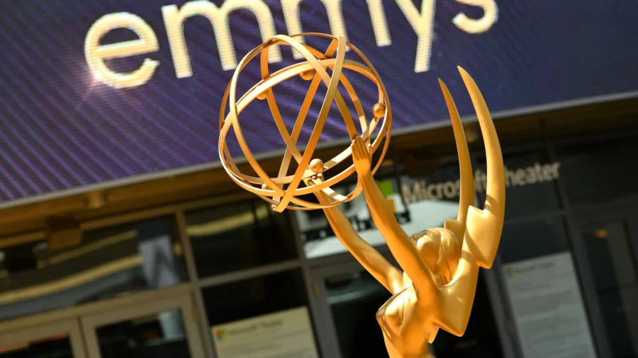 ‘The Bear,’ ‘Succession’ and ‘Beef’ Sweep Strike-Delayed Emmy Awards