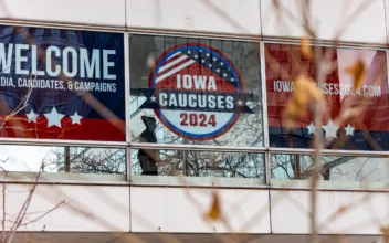 Chilly Iowa Caucus: What to Expect Tonight