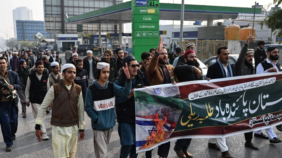 'Very Serious' Concerns That Conflicts in the Middle East Are Spreading: Military Strategist