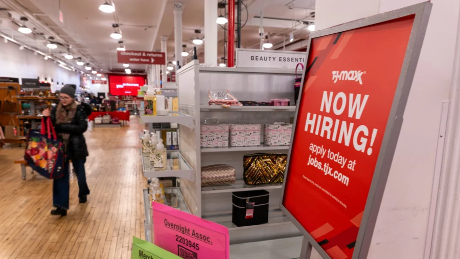 Business Owner Highlights Gen Z Struggles in Today's Job Interviews