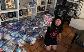 Second Grader Helps the Homeless In Texas