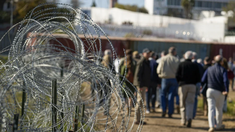 Biden Admin Renews Demand for Texas to Allow Border Patrol Access to Shelby Park