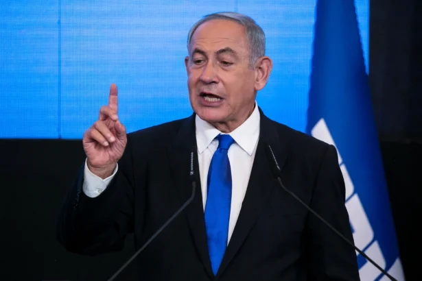 Minister Benjamin Netanyahu