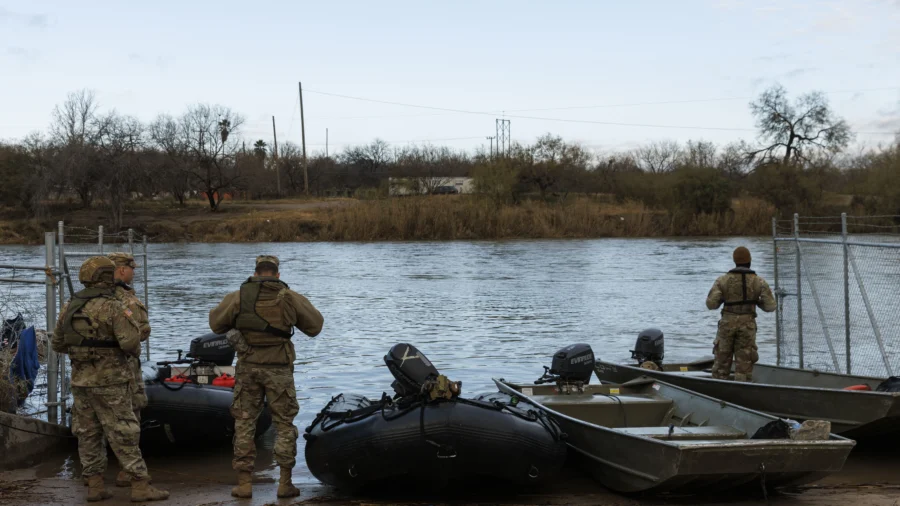 Texas Ignoring Friday Deadline to Vacate Border