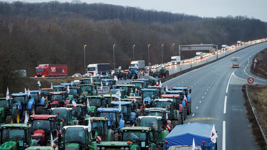 French Government Announces New Measures to Calm Farmers' Protests, as Barricades Squeeze Paris for 2nd Day